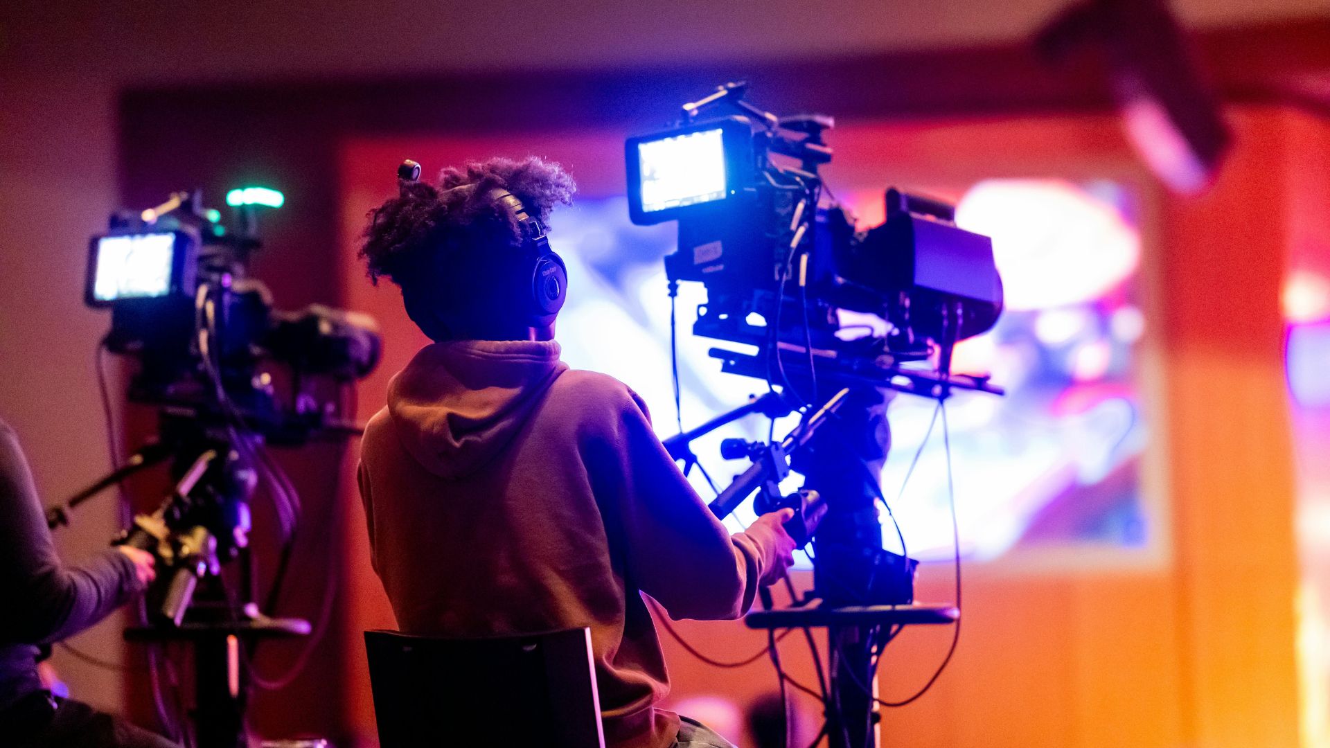 The Joy of Sets: Why Where Matters in TV Formatting